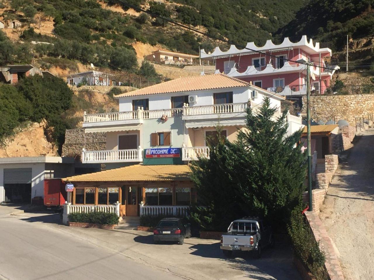 Hotel Lagjini Lukovë Exteriér fotografie