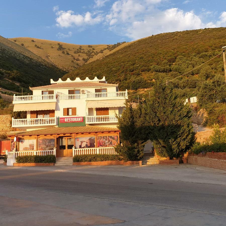 Hotel Lagjini Lukovë Exteriér fotografie